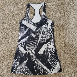 lululemon tank size 4